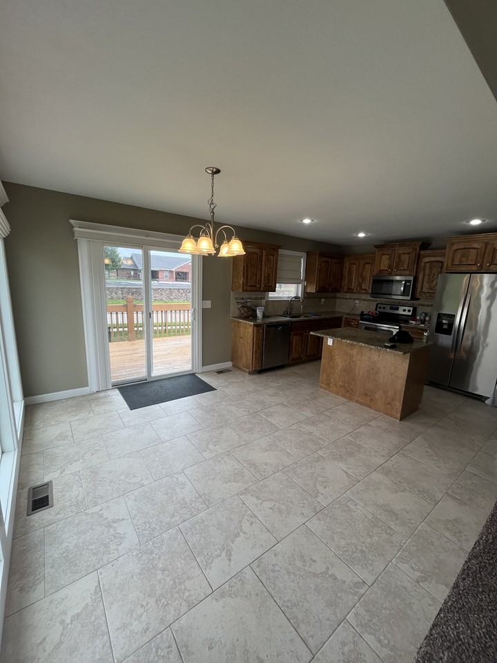 455 Ash Ct #1 - Photo 2 of 19