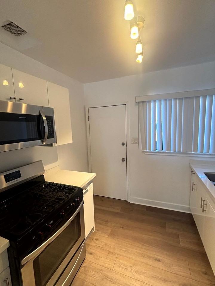 5623-5633 Venice Blvd - Photo 6 of 50