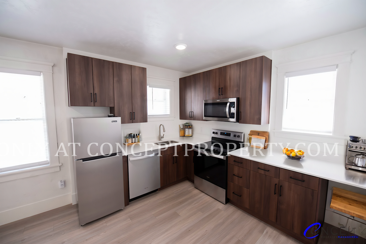 446 East 300 South (Broadway) - Photo 4 of 43