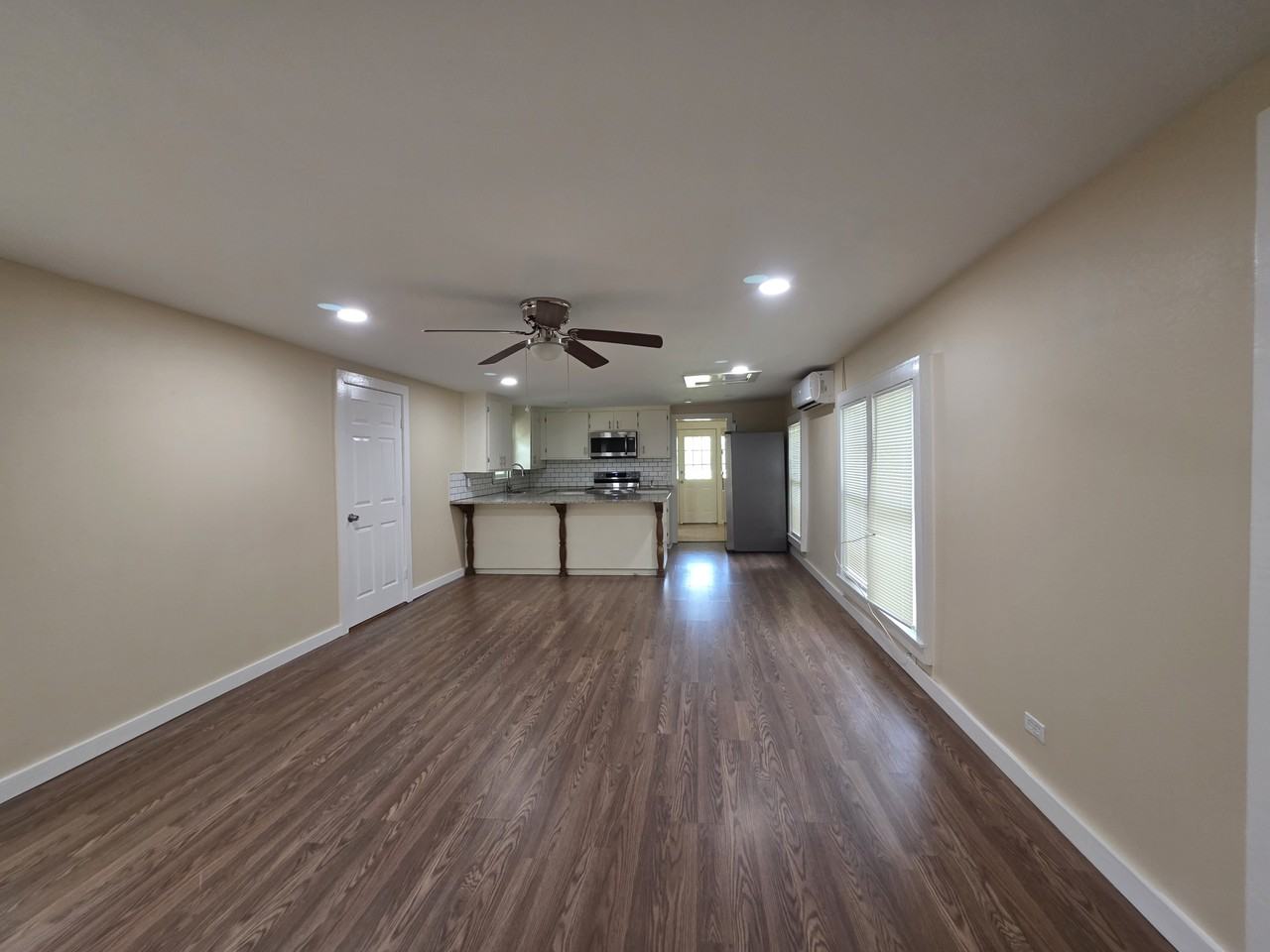 1116 E Cameron Ave #1 - Photo 5 of 38