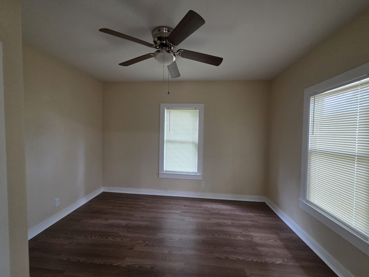 1116 E Cameron Ave #1 - Photo 6 of 38