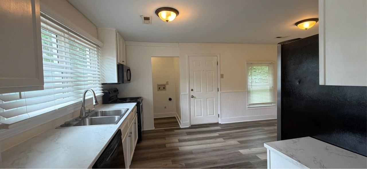 3818 Troy Swasey Blvd Sw #1 - Photo 3 of 12