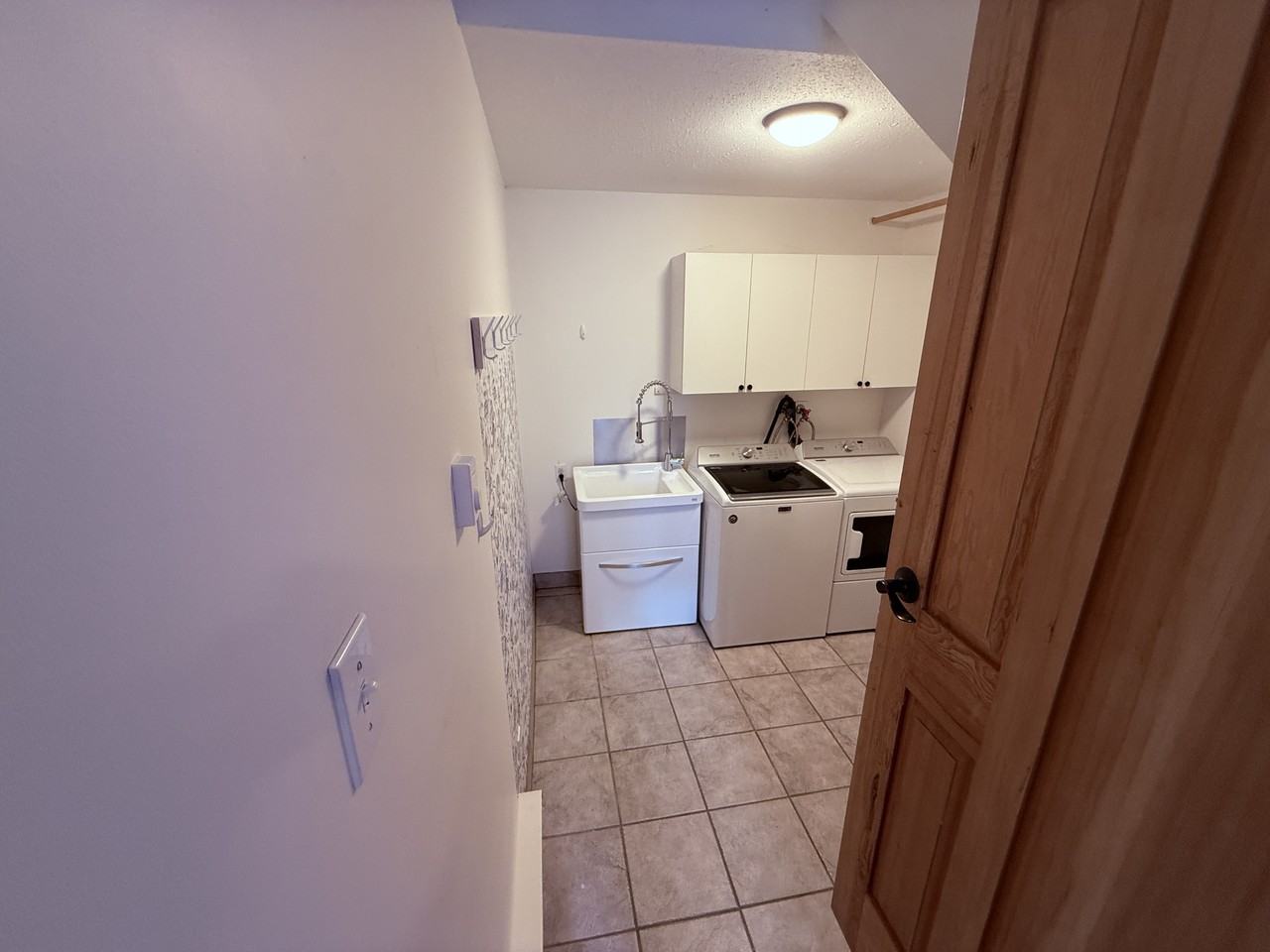271 Woodhaven Dr #1 - Photo 7 of 41