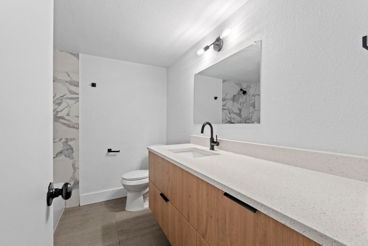 CrestHaus Apartments, LLC - Photo 7 of 18