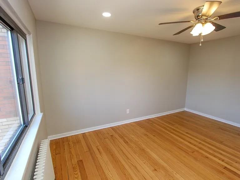 5615 ELLSWORTH AVENUEAPT E-33 #E33 - Photo 7 of 10