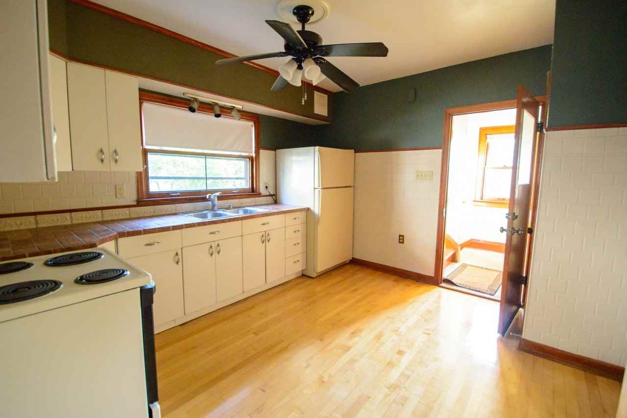 2109 N 60th St - Photo 4 of 19