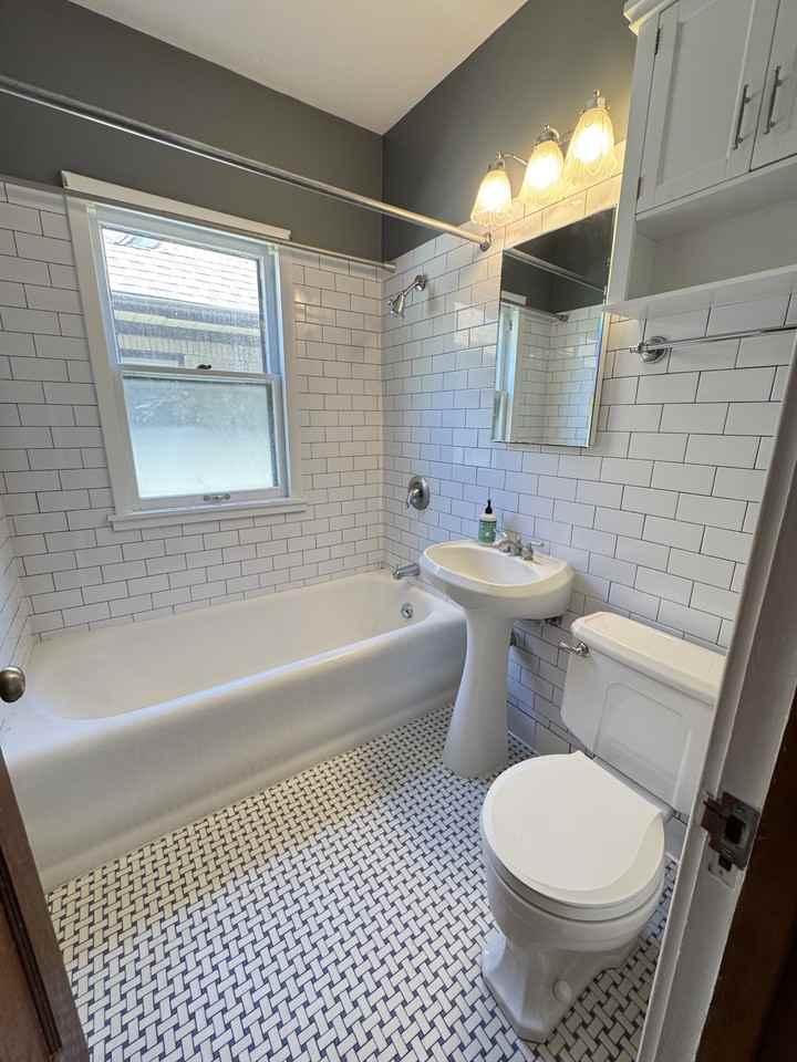 2109 N 60th St - Photo 7 of 19