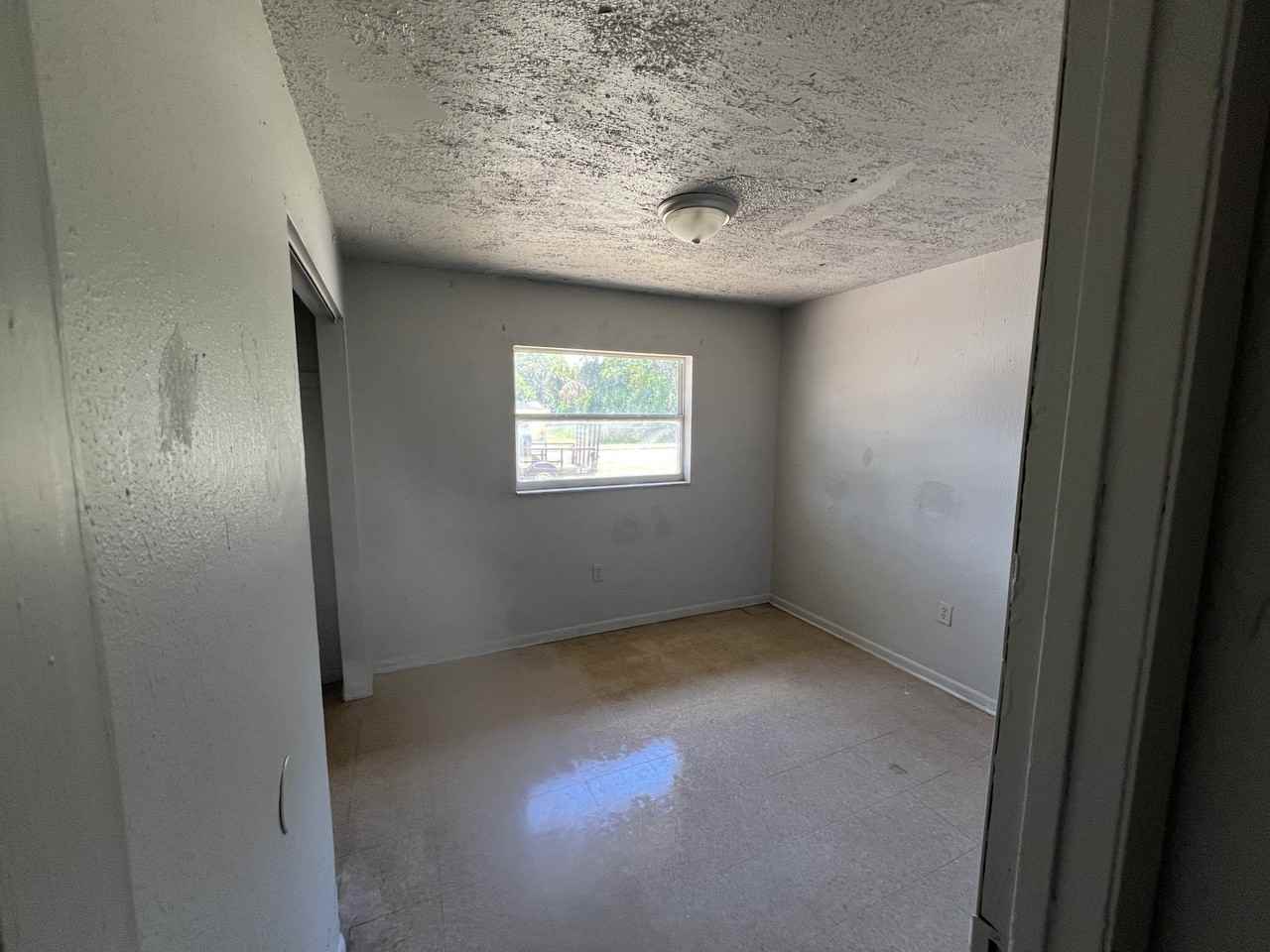 409 Kilgore St #10 - Photo 5 of 10