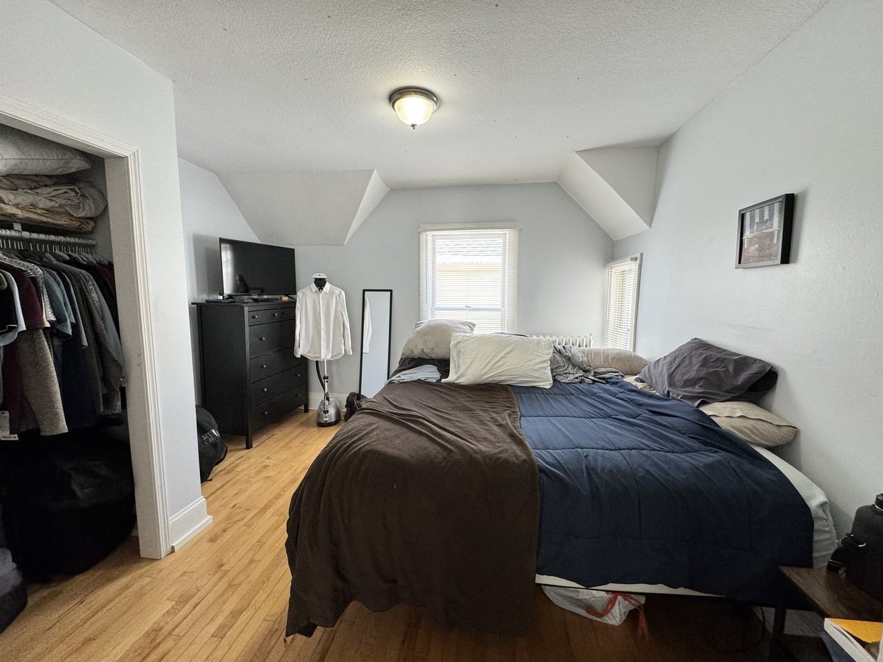 648 Iglehart Ave #2 - Photo 3 of 10