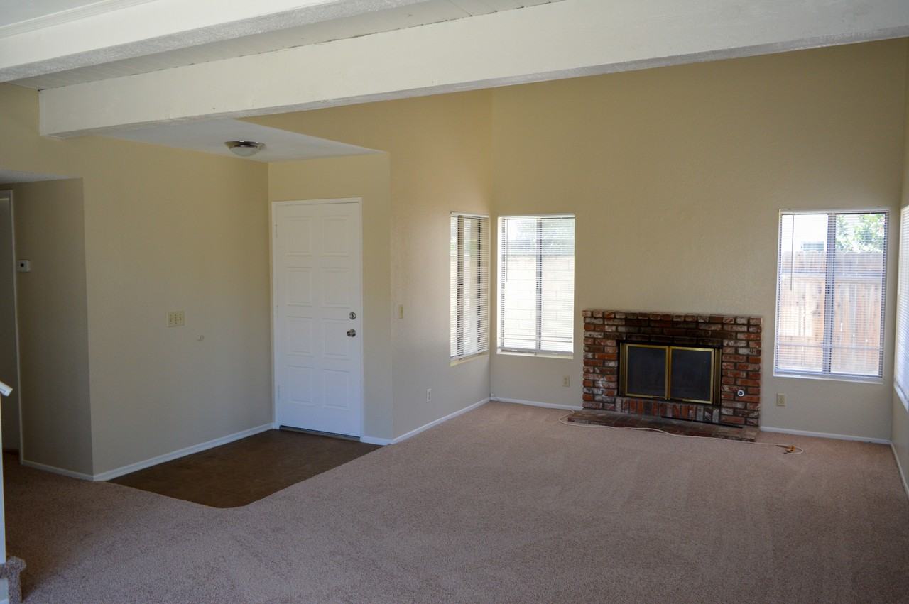 11249 Heathrow Dr #11249 - Photo 5 of 21
