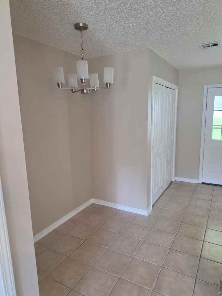 2519 Crane St #1 - Photo 3 of 11