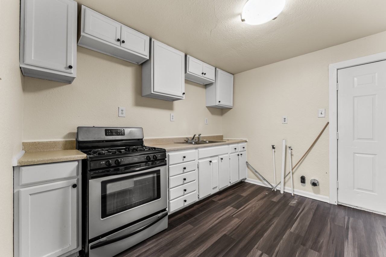 820 E Pecan Ave #1 - Photo 4 of 10