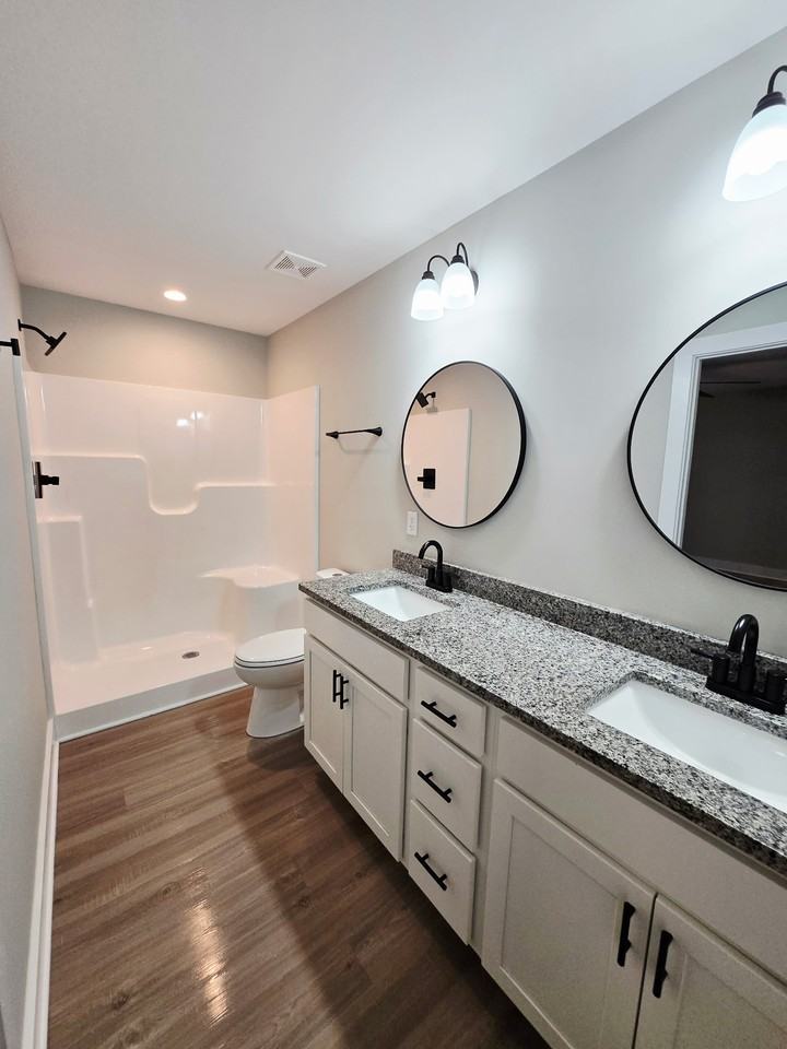 106 E Kentucky Ave #1 - Photo 4 of 13