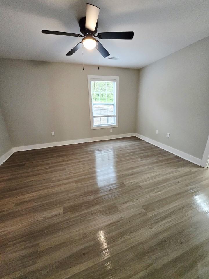 106 E Kentucky Ave #1 - Photo 5 of 13