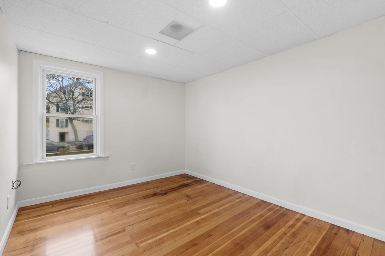 227 Lawrence St #2 - Photo 7 of 11