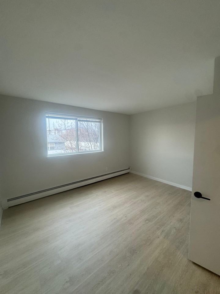 1528 Elmwood AvenueUnit - 108 #1528-108 - Photo 6 of 8