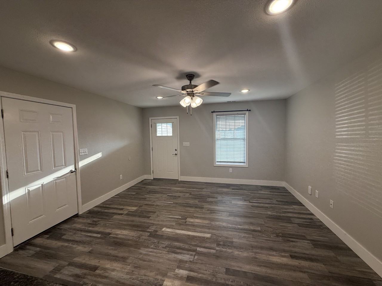 5236 Hubble Cove Dr #1 - Photo 6 of 23