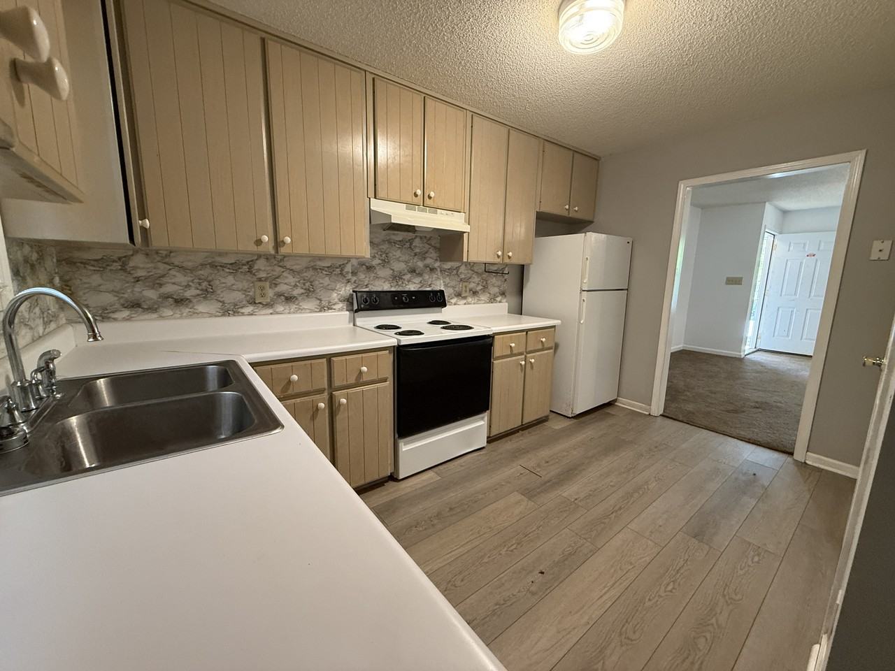 130 Village Ln #A - Photo 4 of 6