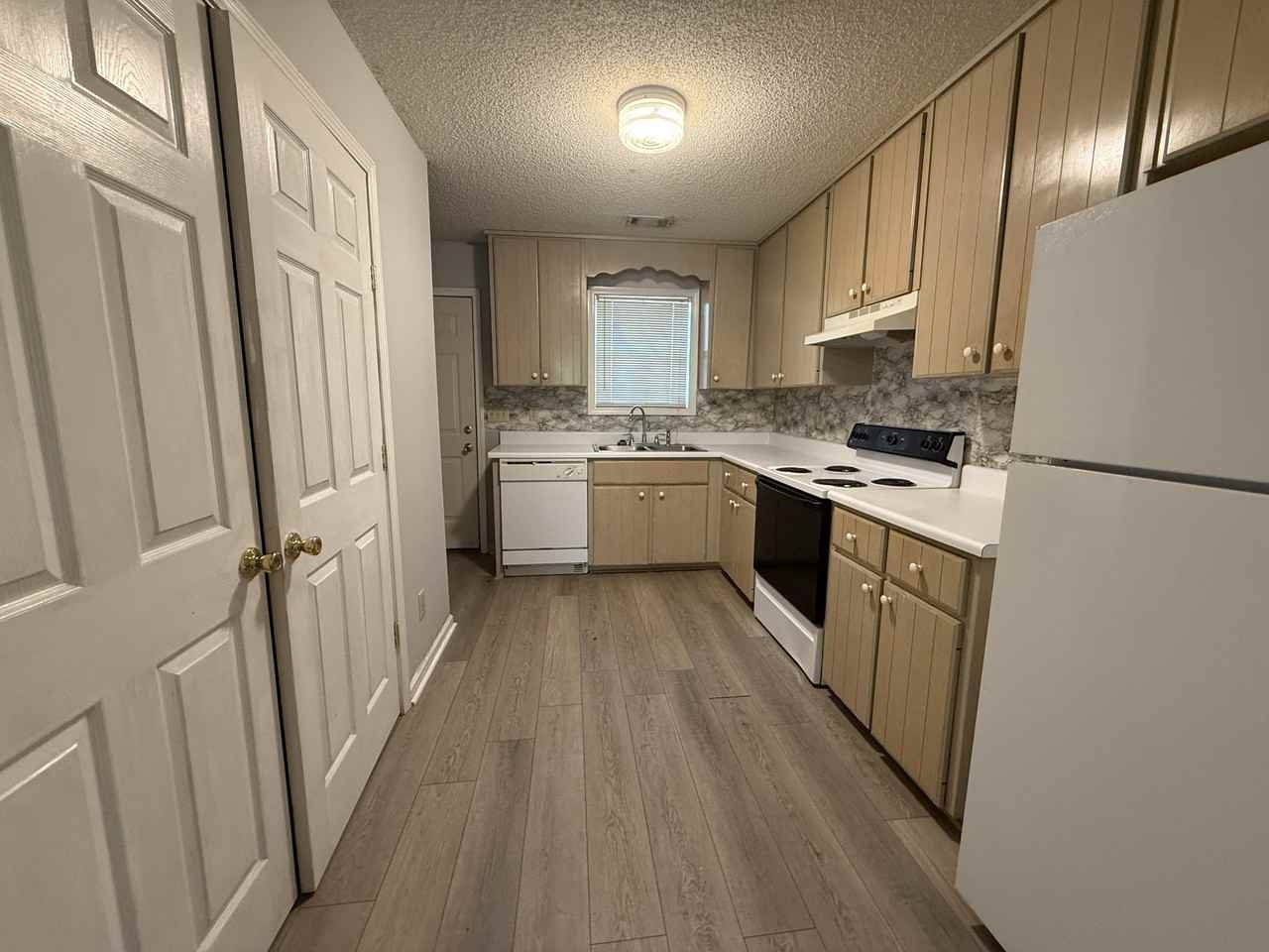 130 Village Ln #A - Photo 5 of 6