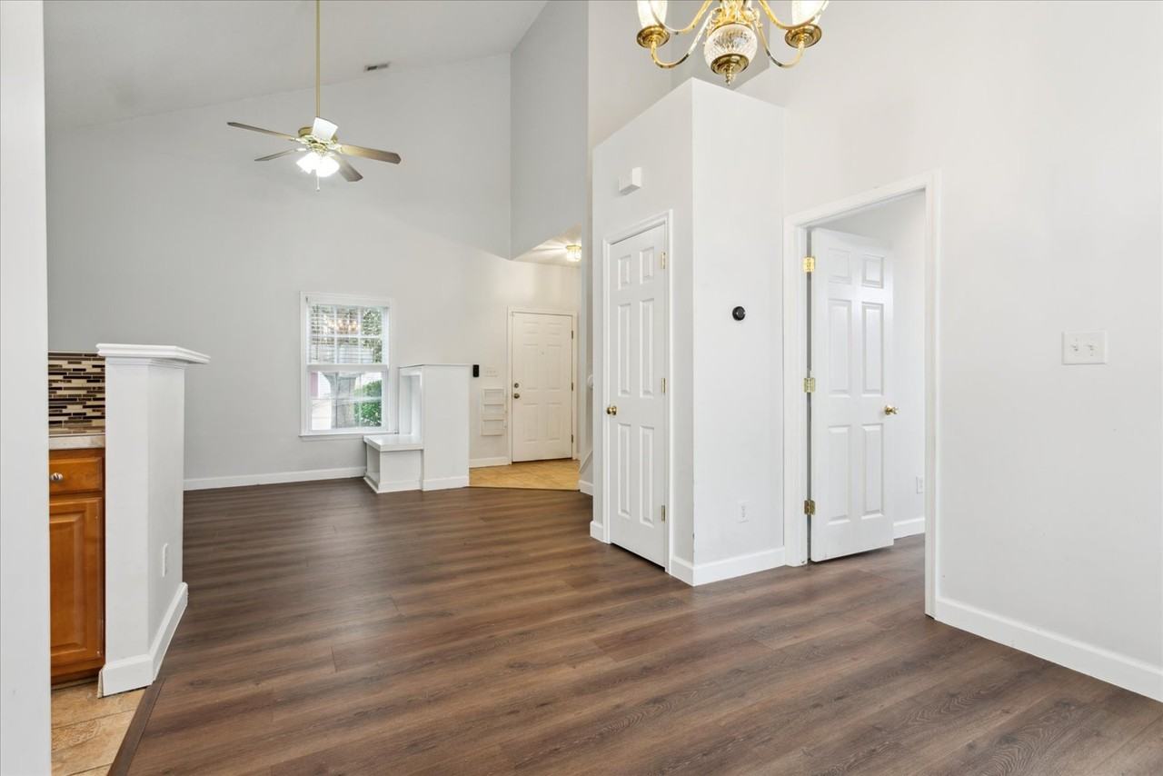 100 Kevin Ct #1 - Photo 4 of 20