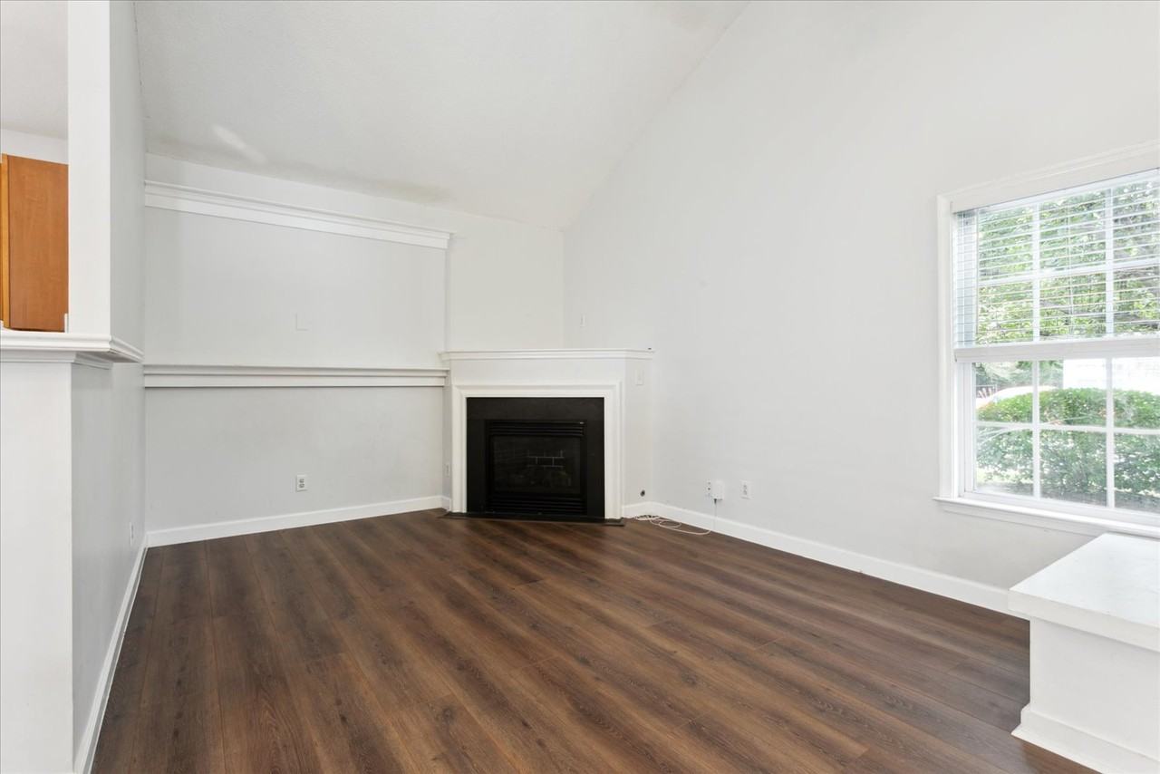 100 Kevin Ct #1 - Photo 5 of 20
