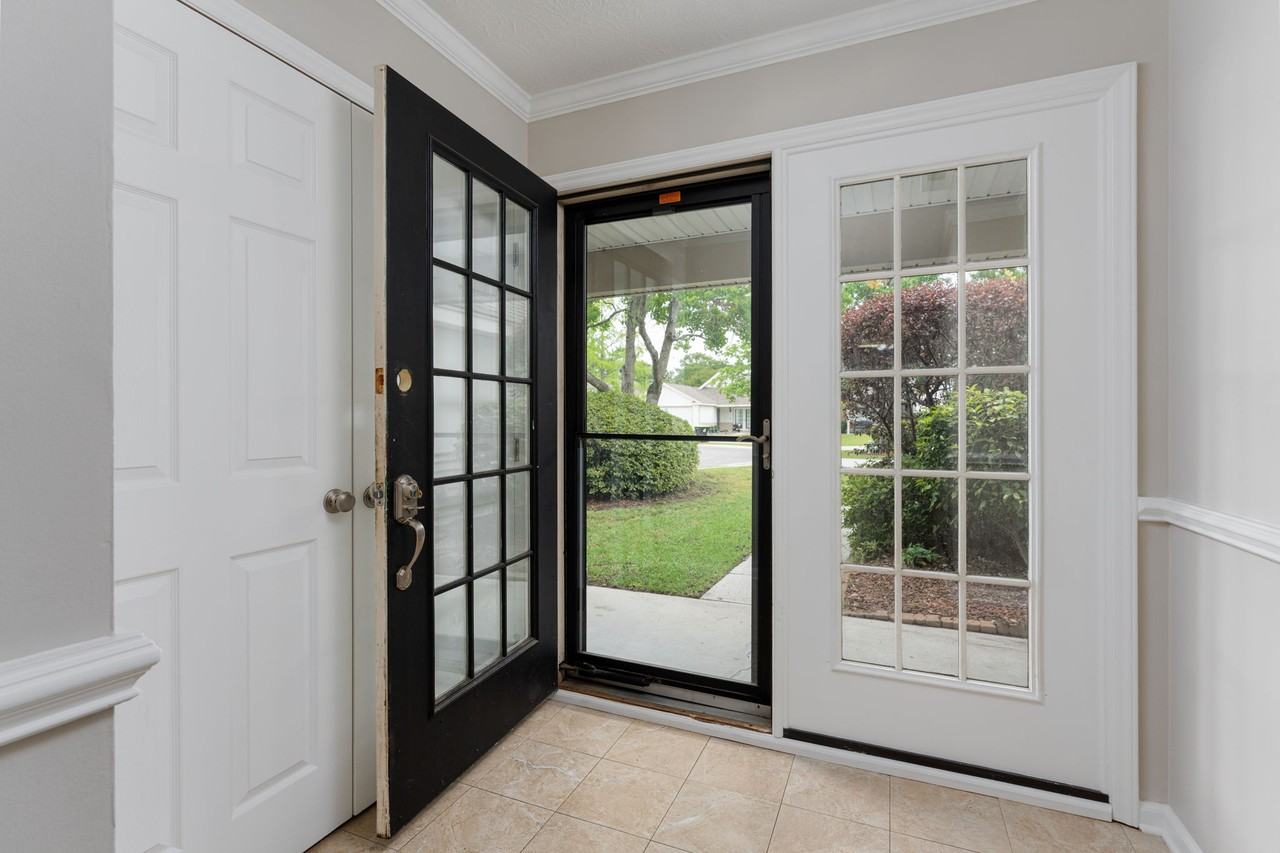 808 Spy Glass Ct #1 - Photo 2 of 21