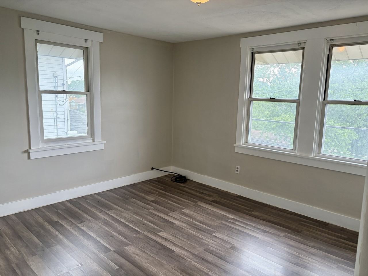 2807 Homehurst Ave #1 - Photo 5 of 10