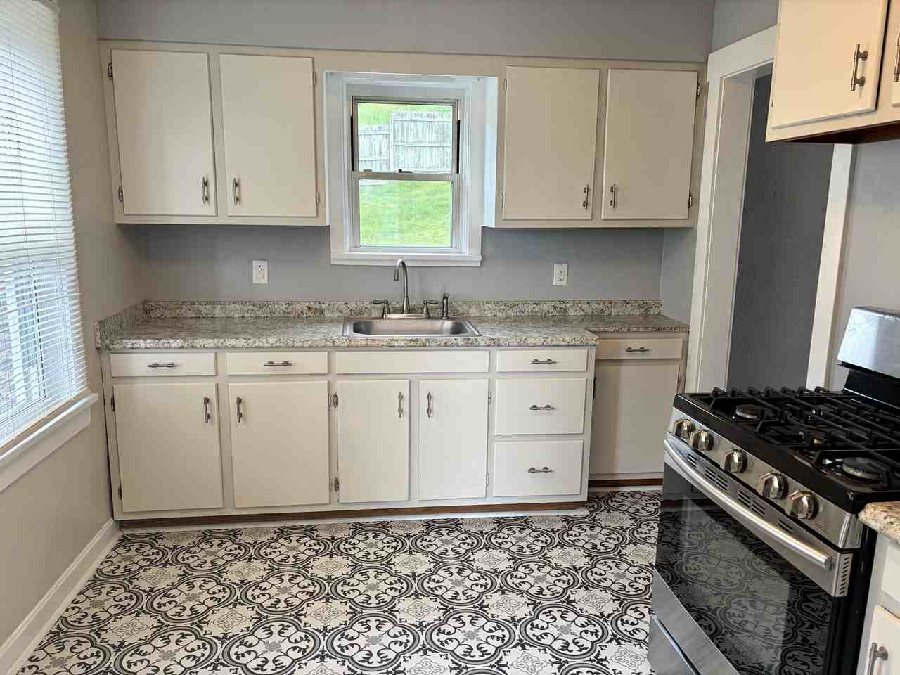 2807 Homehurst Ave #1 - Photo 7 of 10