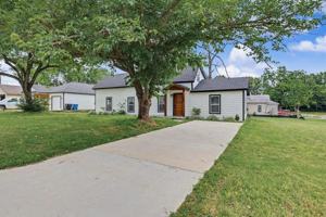 featured image of 1320 S 7th Ave