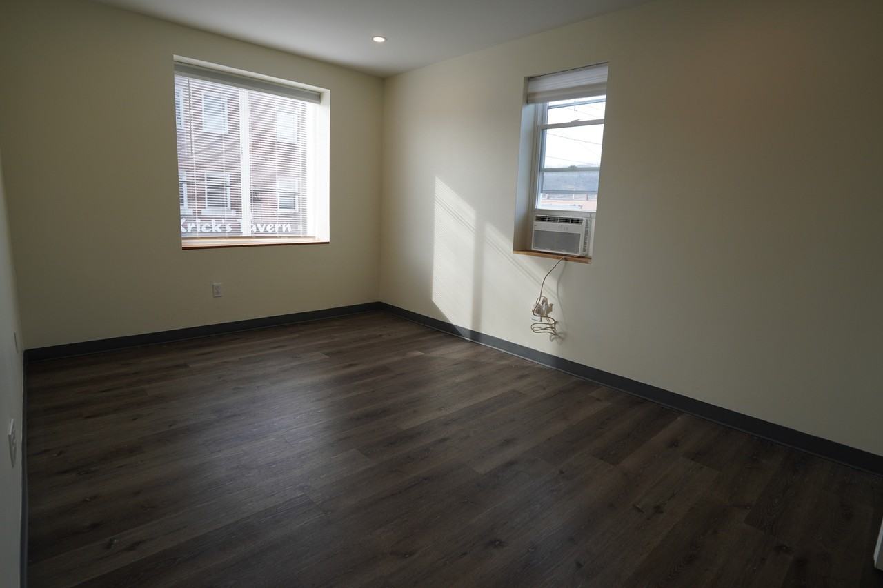 408 Cavitt Ave #2 - Photo 7 of 9