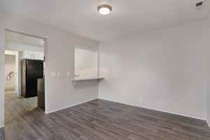 featured image of 801 E Vine St