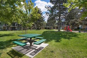 featured image of 801 E Vine St