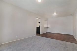 801 E Vine St - Photo 1 of 1