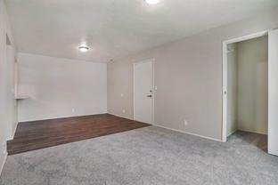 801 E Vine St - Photo 1 of 1