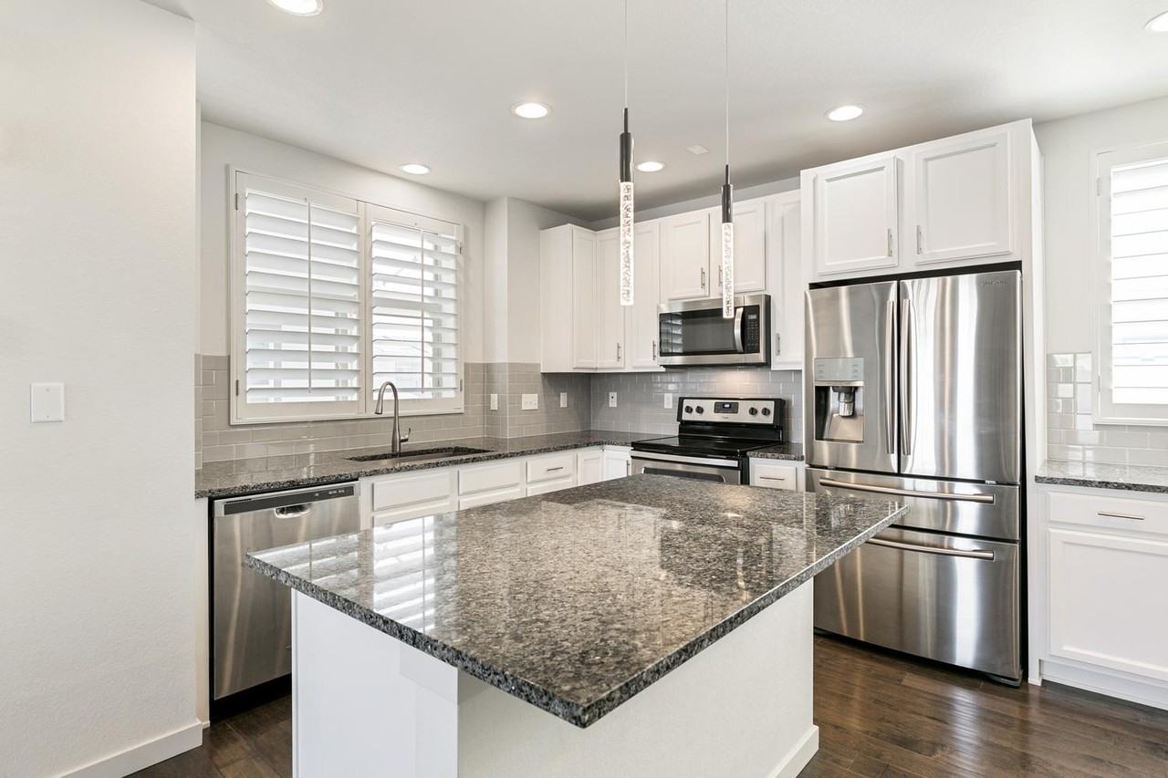 10069 Town Ridge Ln #1 - Photo 5 of 16