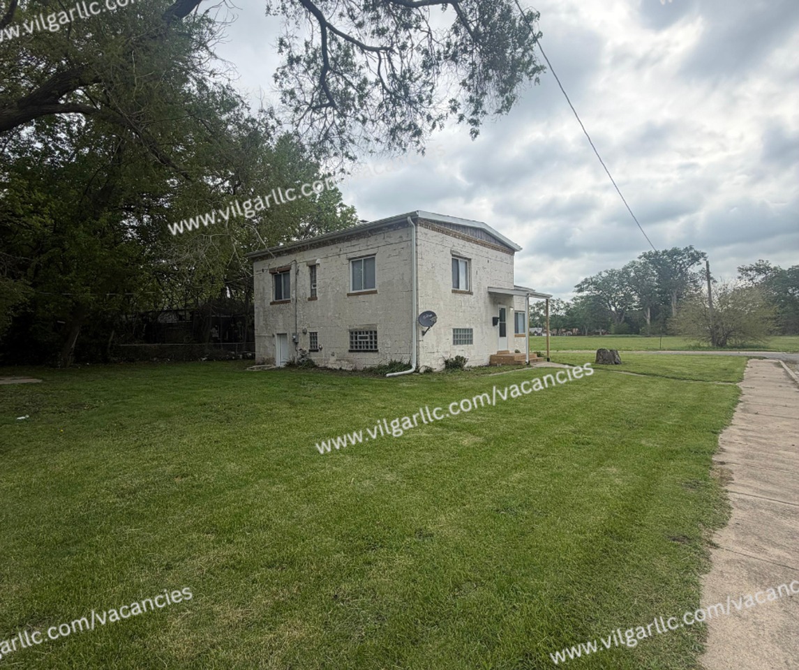600 W 46th Ave - Photo 3 of 38