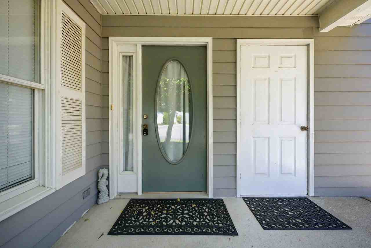 1026 High Dunes Quay - Photo 3 of 23