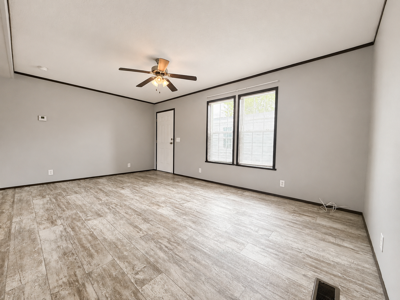 11791 Cascade Cir #76 - Photo 3 of 28