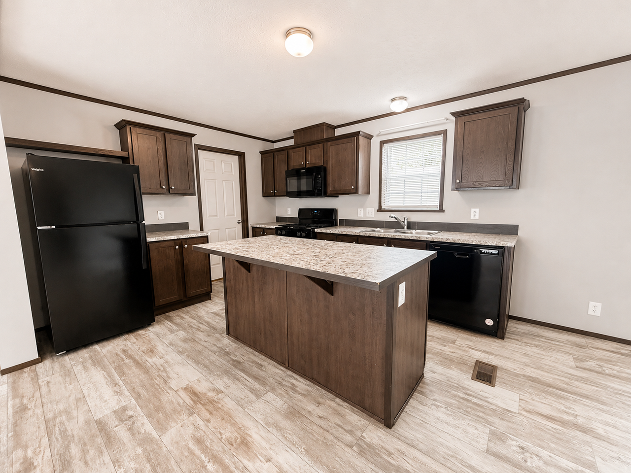 11791 Cascade Cir #76 - Photo 4 of 28