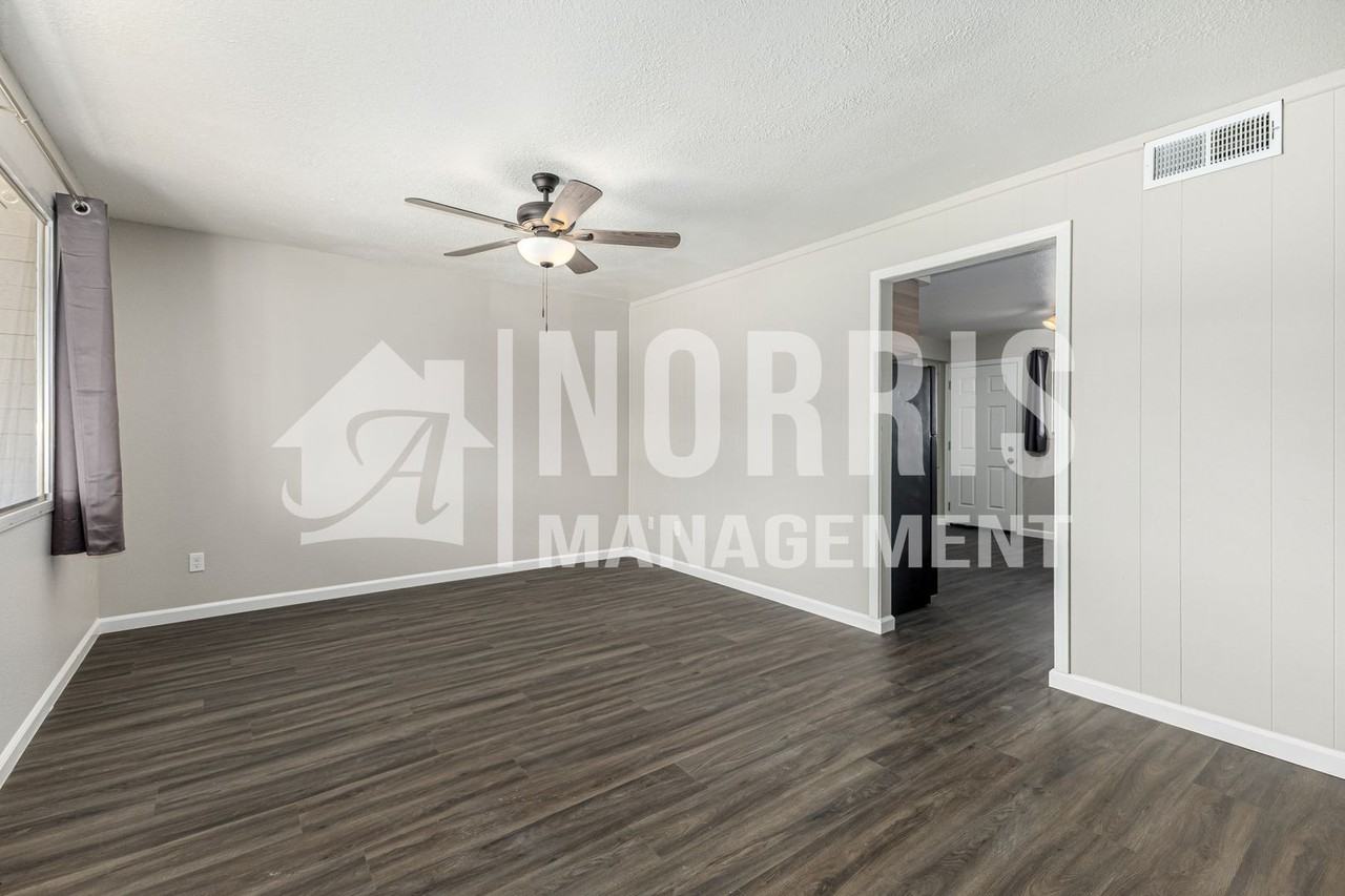 803 N Park Ave - Photo 6 of 28