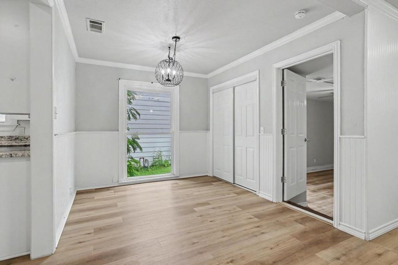 1112 N Lockhart St - Photo 7 of 27