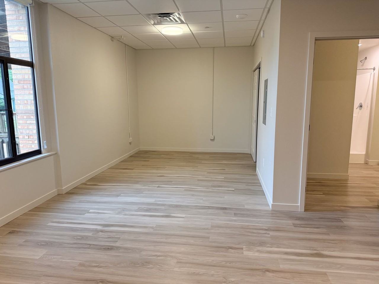 630 6th Street - Photo 4 of 8