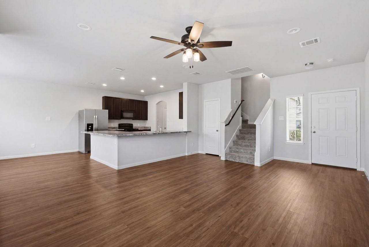 988 Rice Dr - Photo 6 of 33