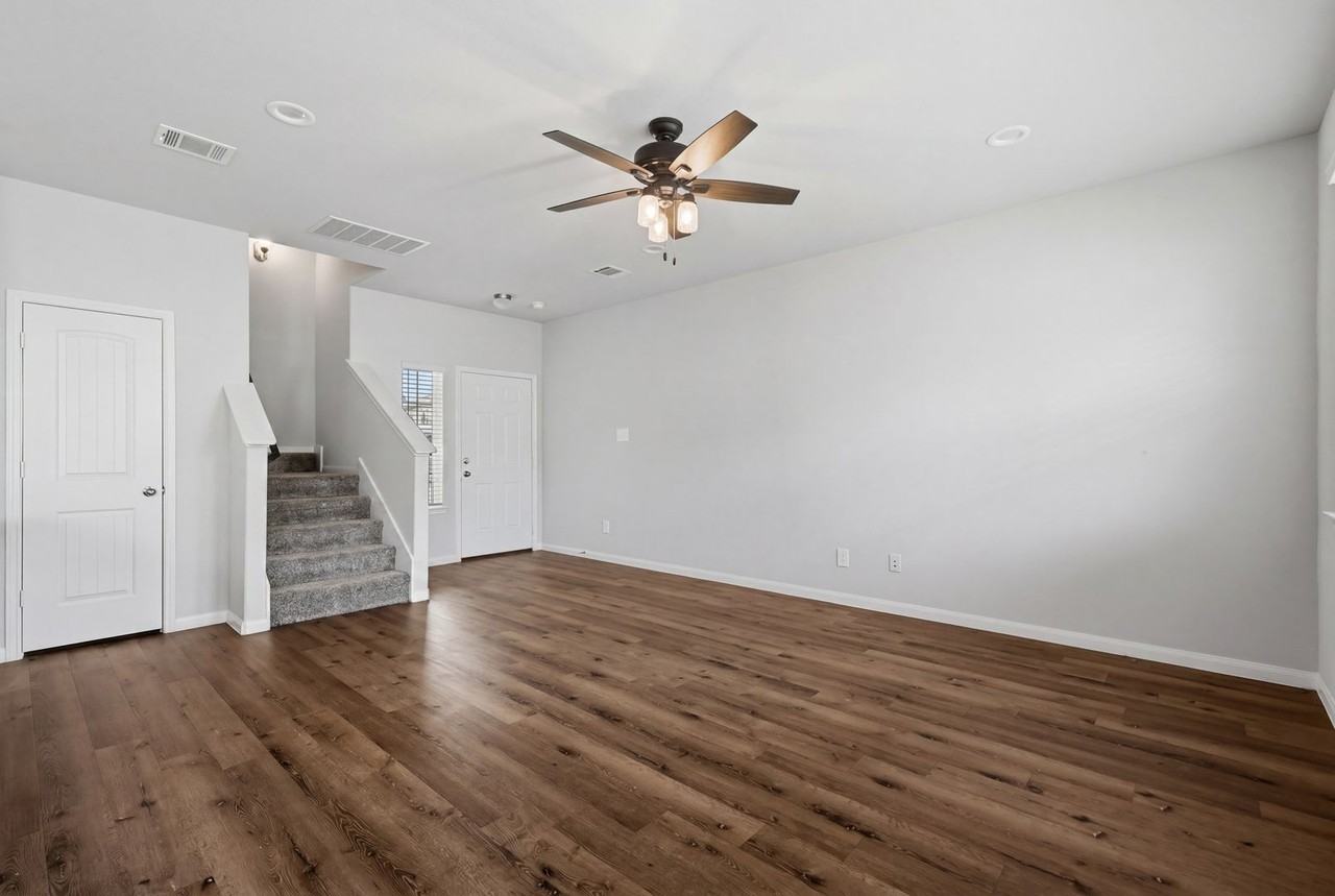 988 Rice Dr - Photo 7 of 33