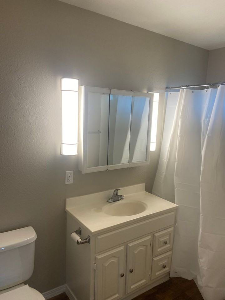 2080 W La Loma Drive - Photo 7 of 11