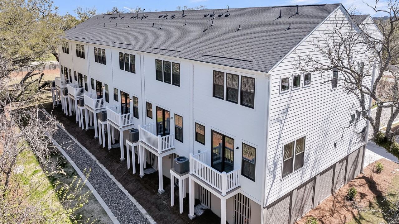 Tides at Park Circle - Photo 7 of 50