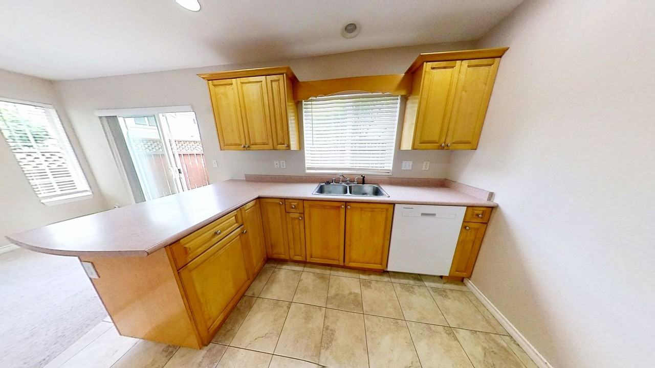 4210 Archer Dr - Photo 5 of 27