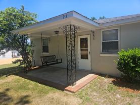 913 Old Edgefield Rd - Photo 1 of 1