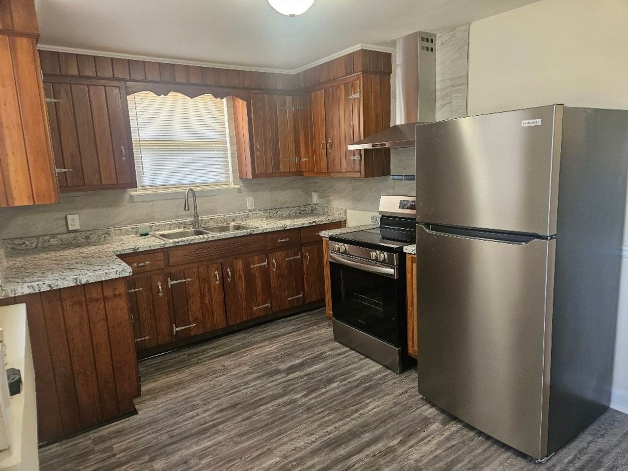 913 Old Edgefield Rd - Photo 5 of 12