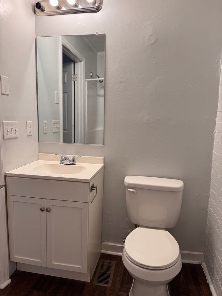 427 - Photo 3 of 27